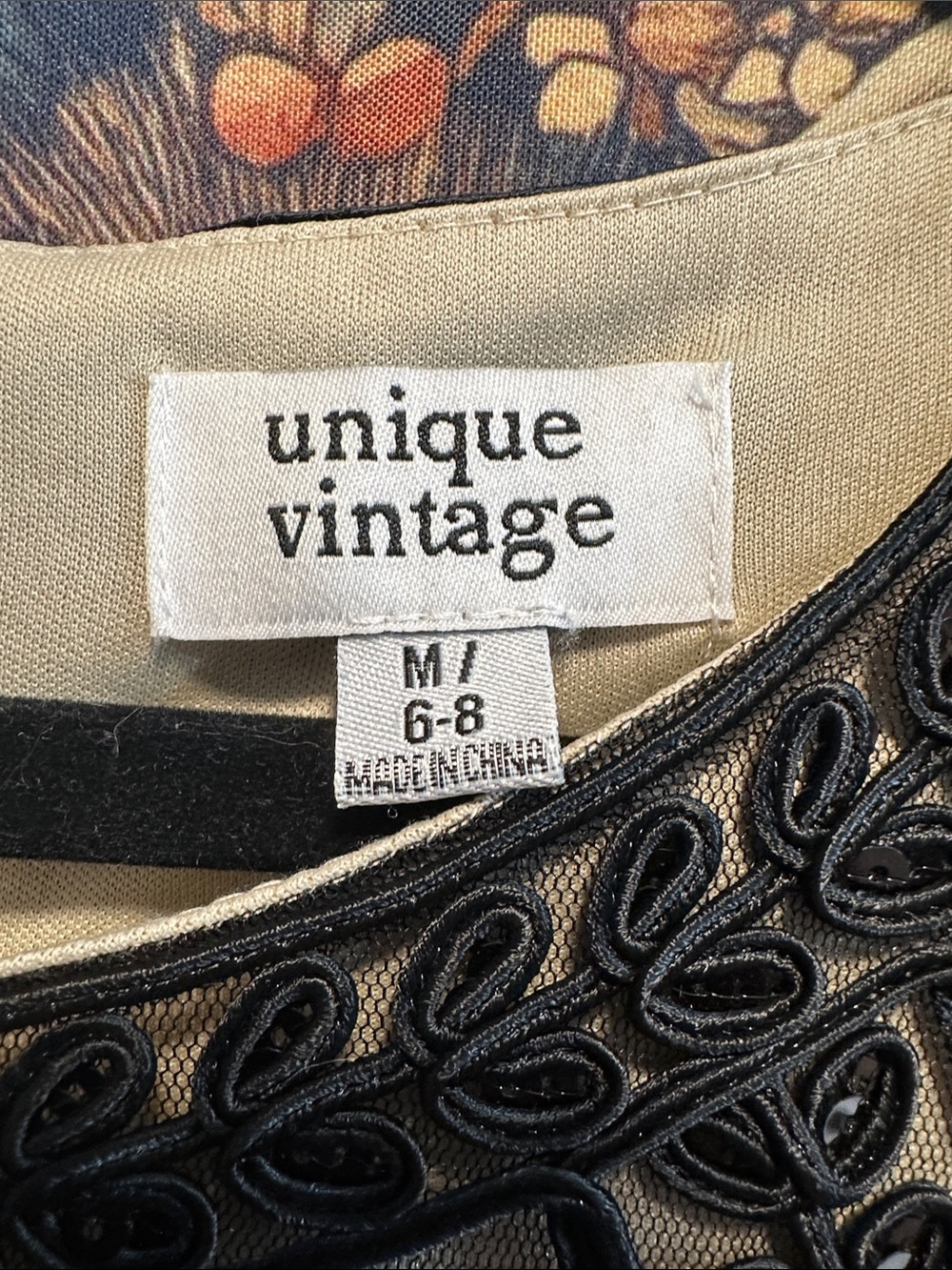 Unique Vintage Black and Cream Beaded Flapper Fringe Dress Size Medium 6-8 - Picture 2 of 4